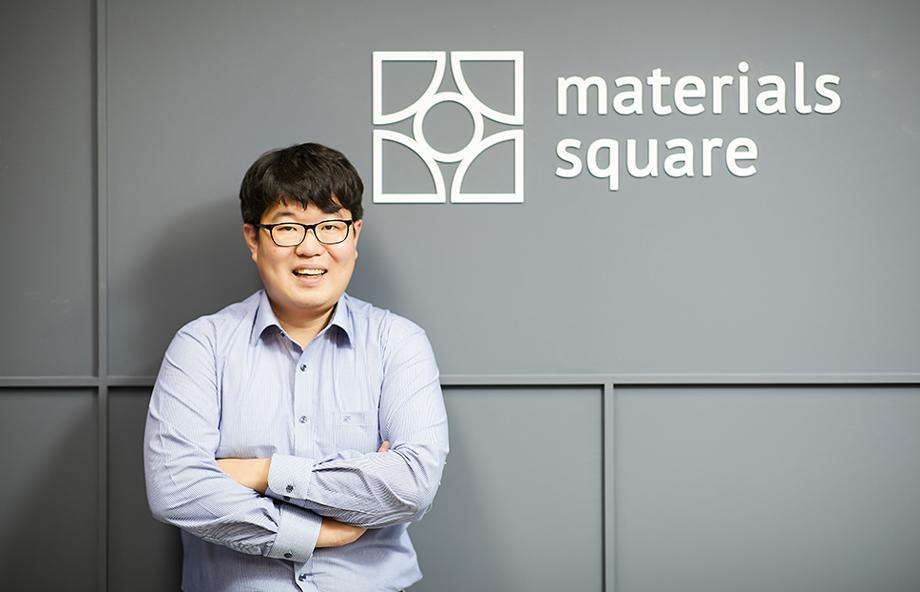 I want to make ‘Materials Square’ that everyone knows if he  or she is in the field of material research. 이미지